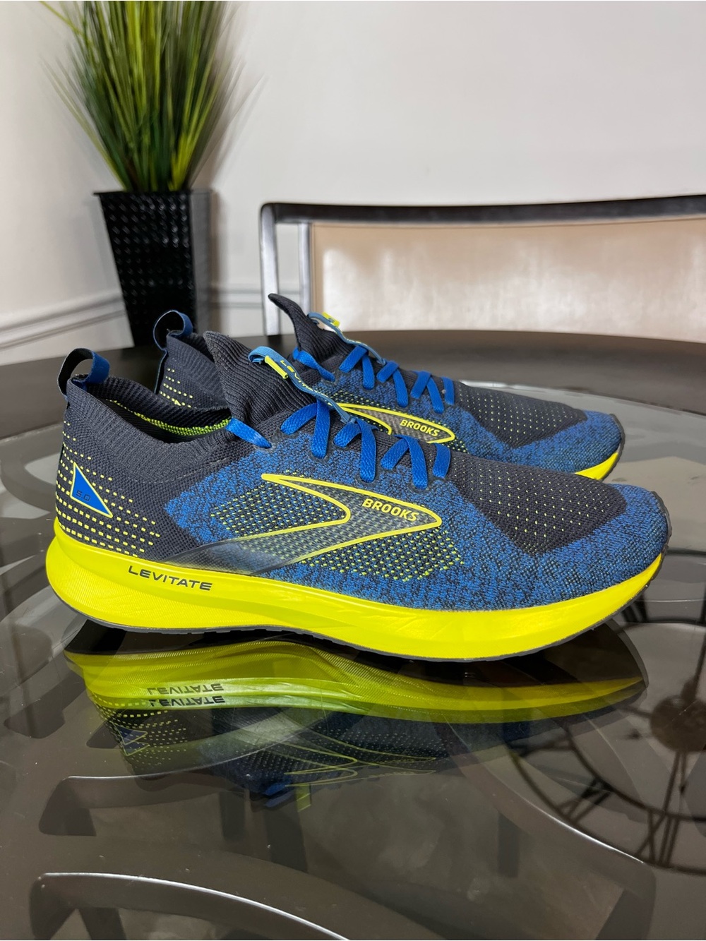 Brooks Levitate Stealth Fit 5 Athletic Sneakers Mens Sz 12